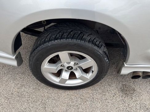 Used 2002 Ford F150 Lightning RWD image 18