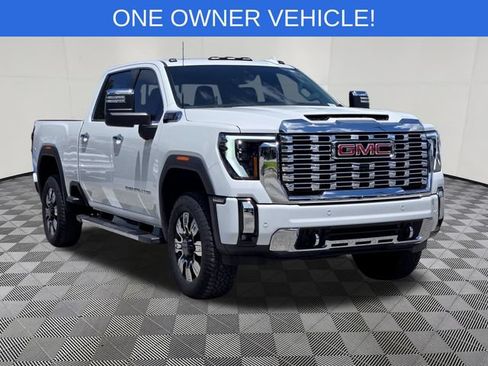 Used 2024 GMC Sierra 3500 Denali w/ Denali Reserve Package AWD/4WD image 3