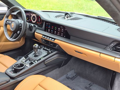 Certified 2025 Porsche 911 GT3 RWD image 27