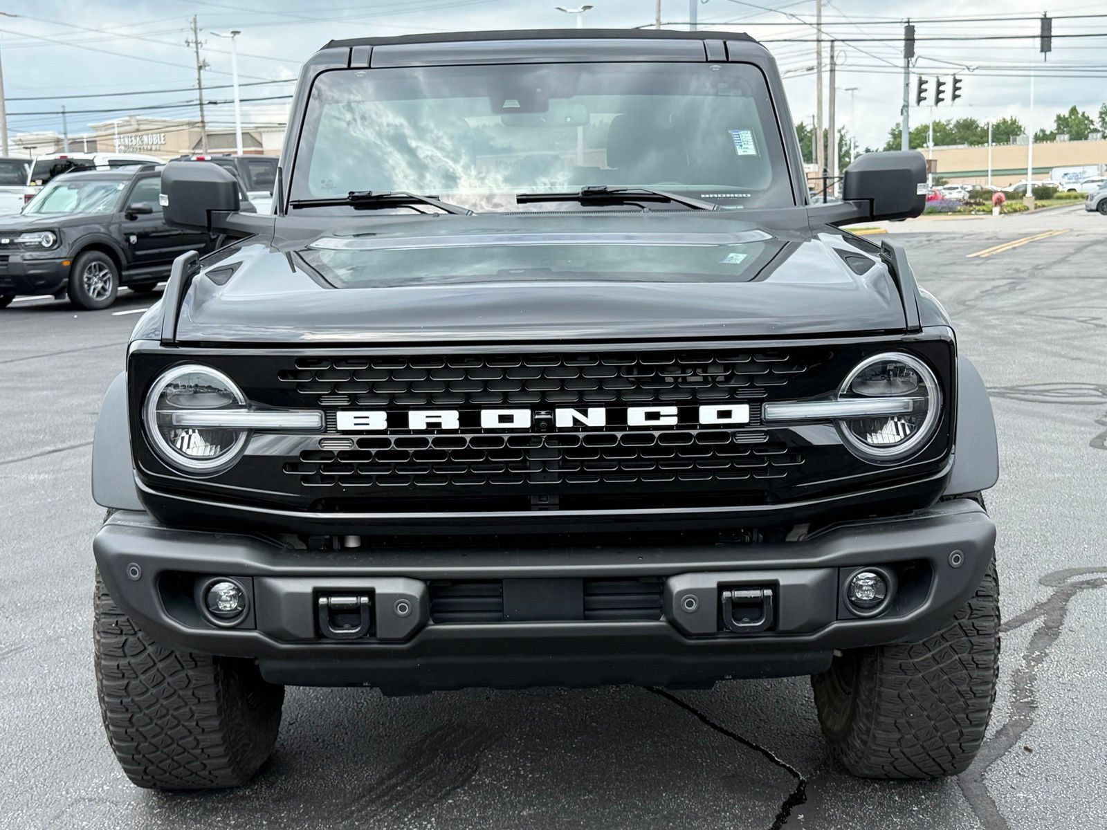 Used 2023 Ford Bronco Wildtrak AWD/4WD image 9