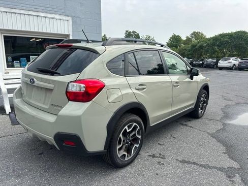 Used 2017 Subaru Crosstrek 2.0i Premium AWD/4WD image 5
