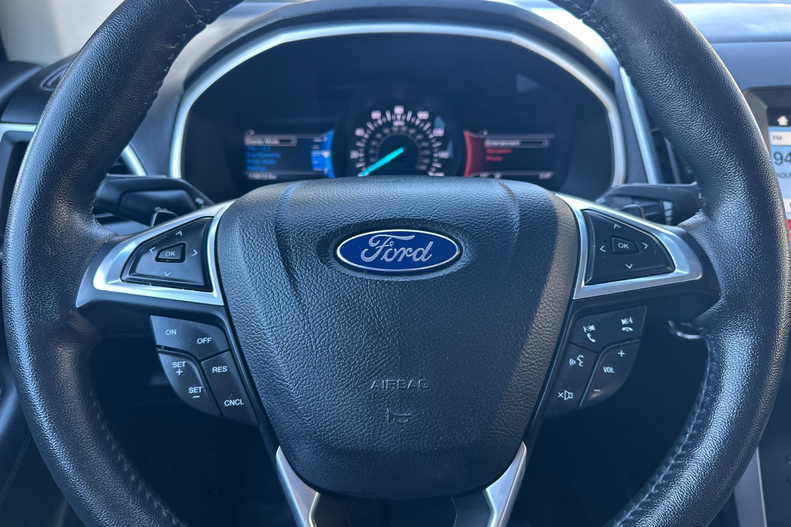 Used 2017 Ford Edge SEL w/ Equipment Group 201A FWD image 23