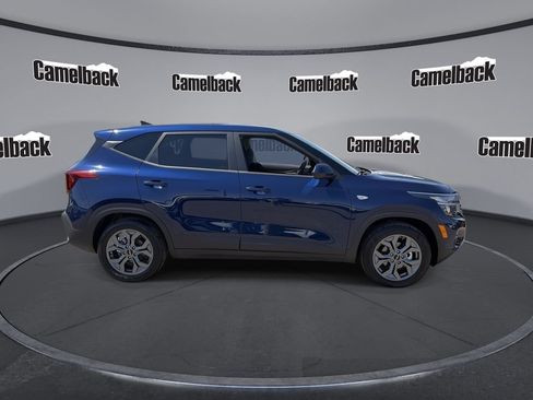Used 2026 Kia Seltos LX FWD image 8
