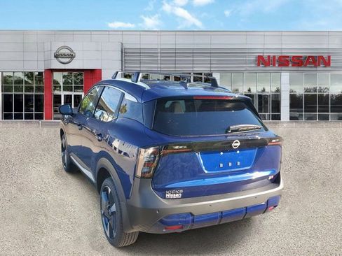 Certified 2026 Nissan Kicks SR FWD image 2