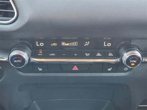 Used 2025 MAZDA CX-30 AWD 2.5 S w/ Preferred Package image 20