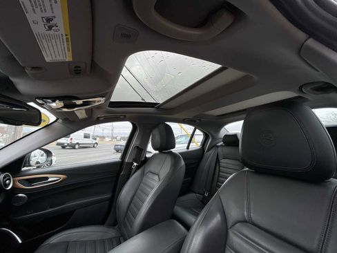 Used 2020 Alfa Romeo Giulia Ti w/ Quick Order Package 22X Lusso image 18