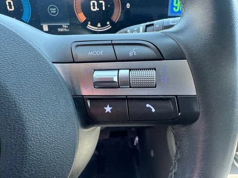 Used 2025 Hyundai Kona SEL FWD image 20