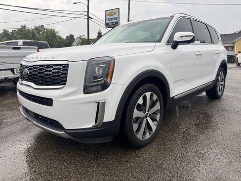 Used 2021 Kia Telluride S FWD image 2
