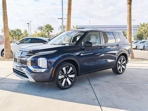 New 2026 Mitsubishi Outlander SE FWD image 4