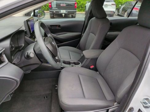 Used 2024 Toyota Corolla LE FWD image 15