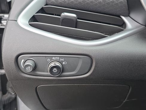 Used 2023 Chevrolet Malibu LT image 21