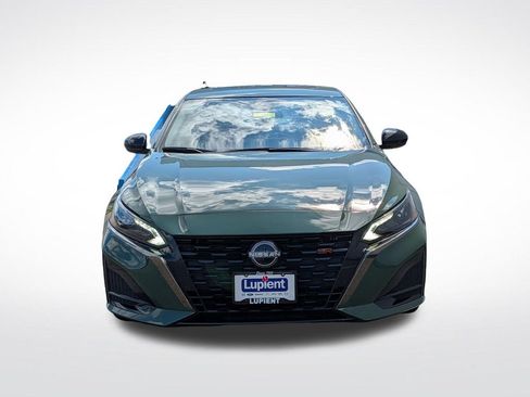 Used 2025 Nissan Altima 2.5 SR w/ SR Premium Package AWD/4WD image 10