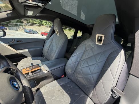 Used 2023 BMW iX M60 w/ Executive Package AWD/4WD image 9