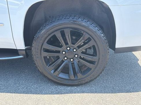 Used 2020 GMC Yukon XL Denali w/ Open Road Package AWD/4WD image 18