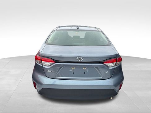 Used 2023 Toyota Corolla LE image 3