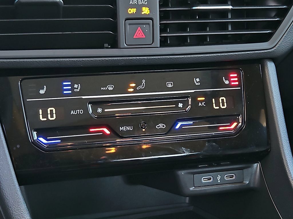 Certified 2025 Volkswagen Jetta SEL FWD image 16