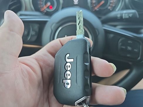 Used 2021 Jeep Wrangler Unlimited Sport AWD/4WD image 20