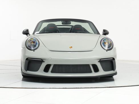 Used 2019 Porsche 911 Speedster RWD image 10