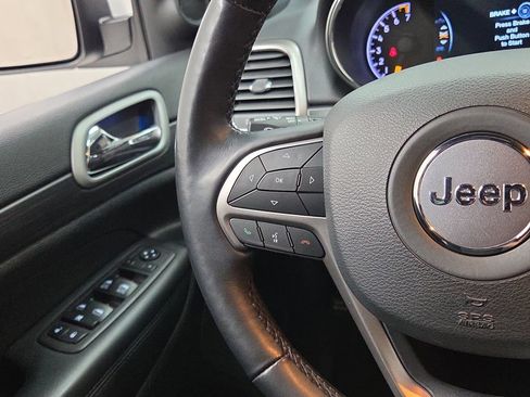 Used 2022 Jeep Grand Cherokee Laredo X AWD/4WD image 18