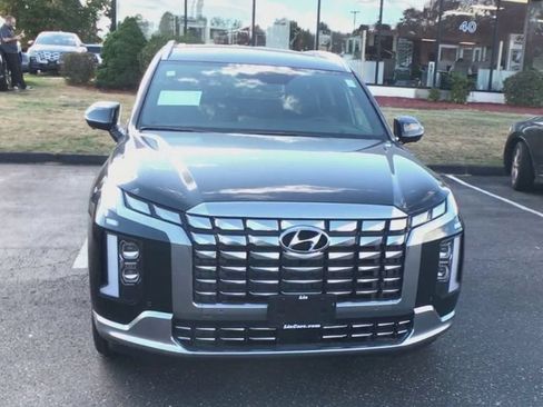 Used 2025 Hyundai Palisade Calligraphy AWD/4WD image 3