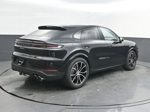 New 2026 Porsche Cayenne Coupe AWD/4WD image 7