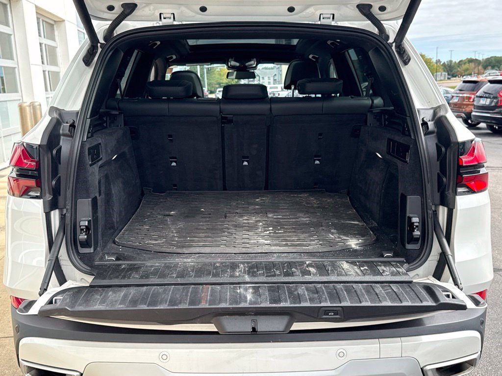 Used 2024 BMW X5 xDrive40i w/ Premium Package AWD/4WD image 7