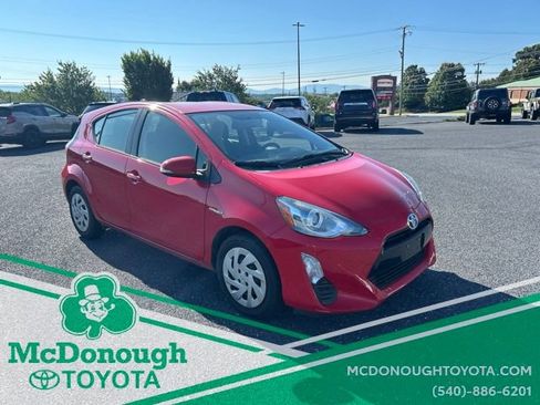 Used 2016 Toyota Prius C Three FWD image 4