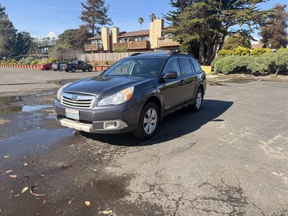 Used 2012 Subaru Outback 2.5i Limited w/ Moonroof Pkg
