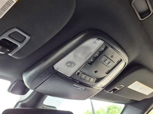 Used 2024 Dodge Durango GT AWD/4WD image 17
