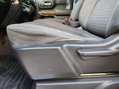 Used 2021 Chevrolet Silverado 2500 LT w/ Z71 Off-Road Package image 29