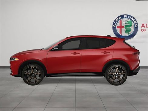 New 2025 Alfa Romeo Tonale image 3