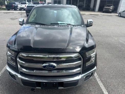 Used 2015 Ford F150 Lariat RWD image 3