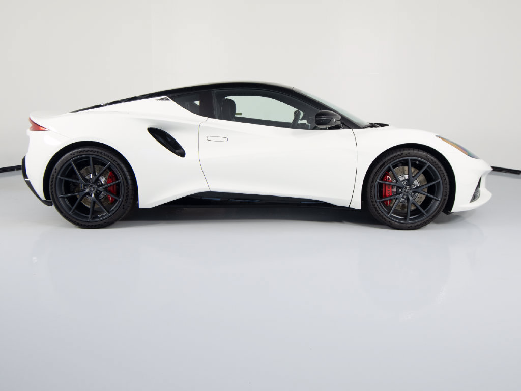 Used 2026 Lotus Emira RWD image 4