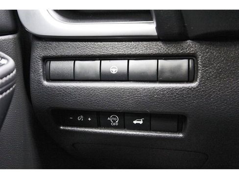 Used 2023 Nissan Rogue SV w/ SV Premium B Package FWD image 20