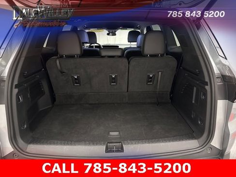 Used 2025 Buick Enclave Preferred image 23