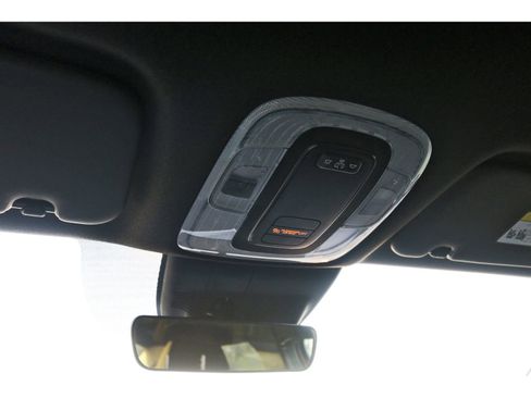 Certified 2025 Hyundai Elantra Sport image 23