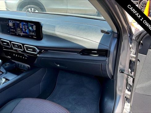 Used 2026 Nissan Sentra SR w/ Floor Mat Package FWD image 25