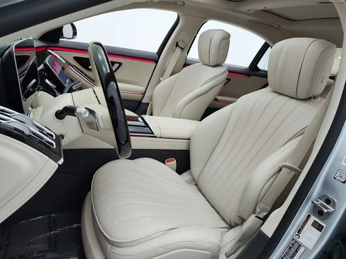 Certified 2022 Mercedes-Benz S 500 4MATIC image 10