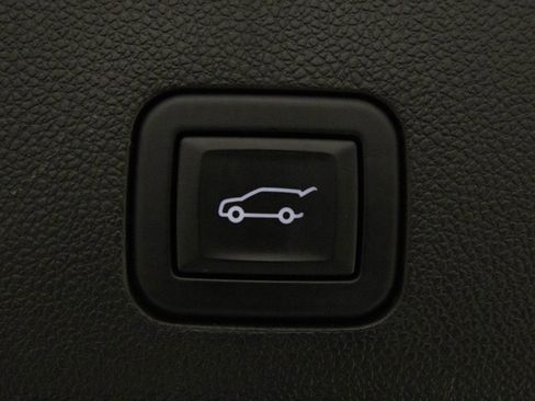 Used 2024 Chevrolet Tahoe LT image 39