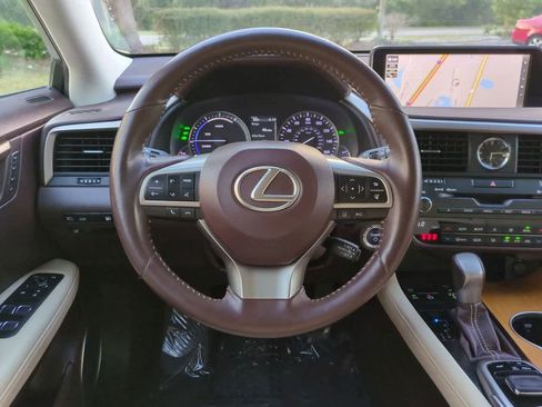 Used 2019 Lexus RX 450h AWD image 15
