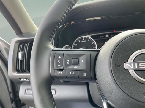 New 2025 Nissan Pathfinder SL image 28