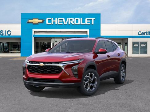 New 2026 Chevrolet Trax LT w/ Driver Confidence Package FWD image 7