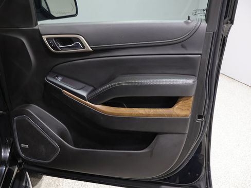 Used 2019 GMC Yukon XL Denali AWD/4WD image 24