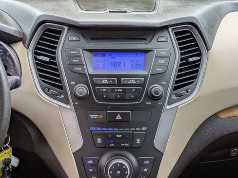 Used 2014 Hyundai Santa Fe Sport FWD image 18