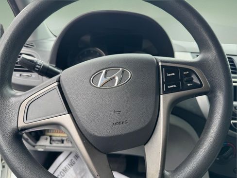 Used 2016 Hyundai Accent SE FWD image 6