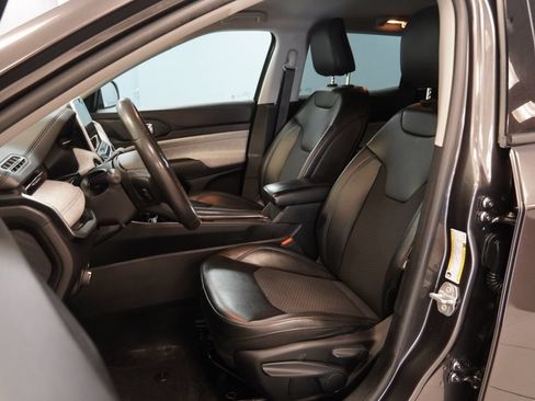 Used 2022 Jeep Compass Latitude AWD/4WD image 4