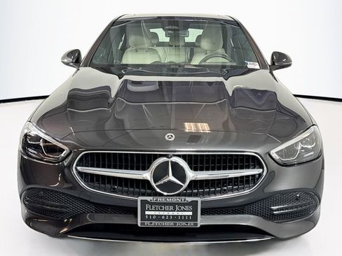 Used 2025 Mercedes-Benz C 300 Sedan image 2