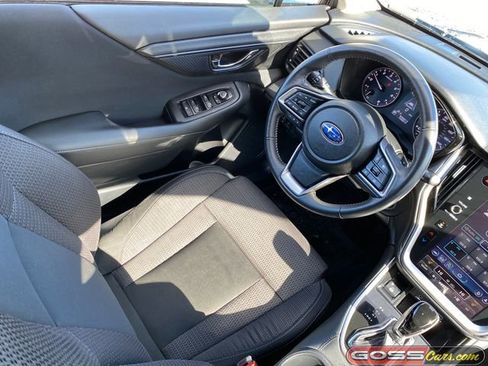 Used 2025 Subaru Outback Premium image 20