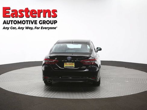 Used 2022 Toyota Camry XLE FWD image 36