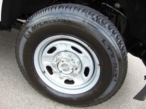 Used 2020 Ford F250 XL w/ Power Equipment Group AWD/4WD image 45